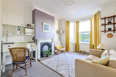 2 bedroom flat for sale - Dagmar Road, London, N22