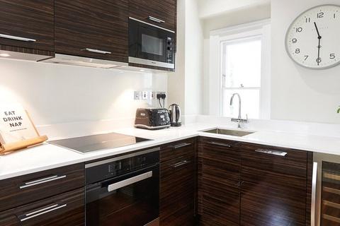 1 bedroom apartment to rent, Kensington Gardens Square, London, W2