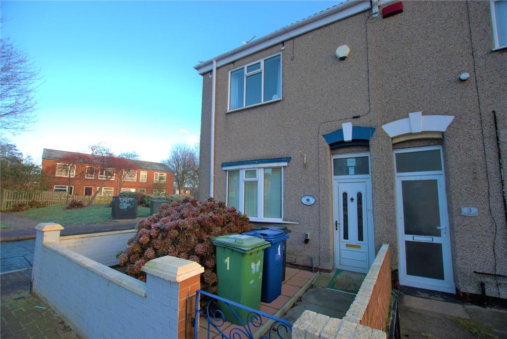 Thomas Street, Grimsby, Lincolnshire... 3 bed end of terrace house £