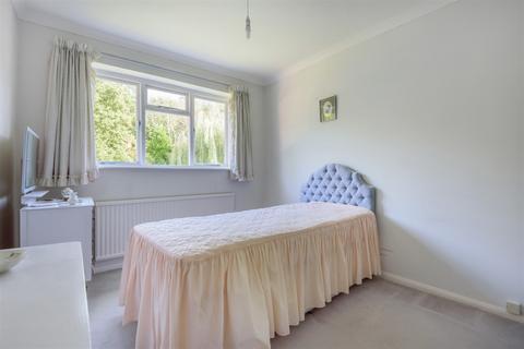 6 Cavalier Close, Midhurst, GU29 9QW