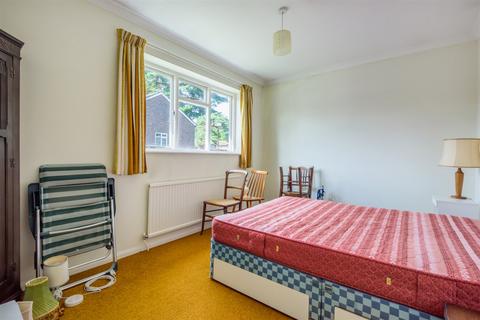 6 Cavalier Close, Midhurst, GU29 9QW