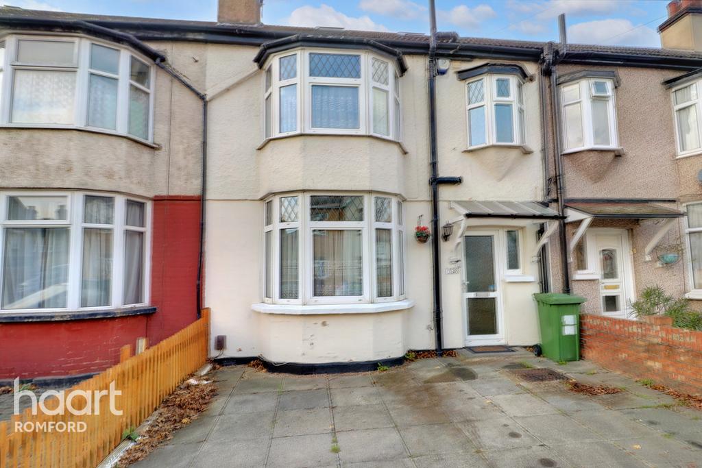 Street, Romford 4 bed terraced house £525,000