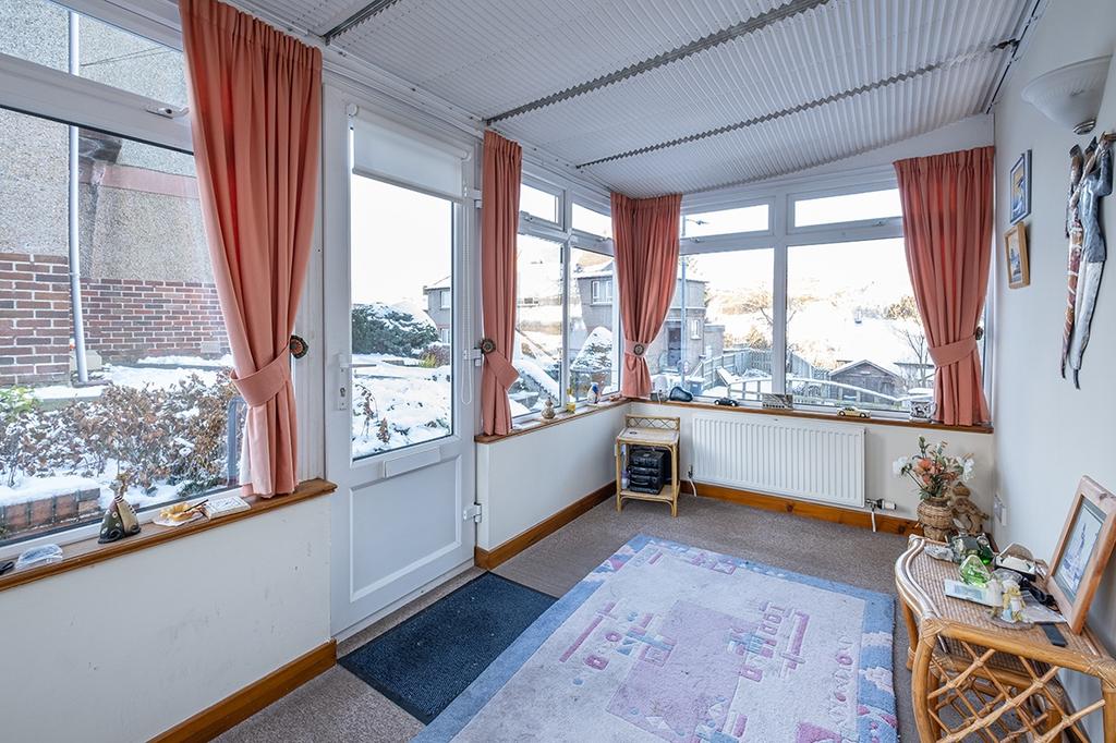 30 Thornfield Avenue, Selkirk TD7 4DT 3 bed semidetached house £150,000