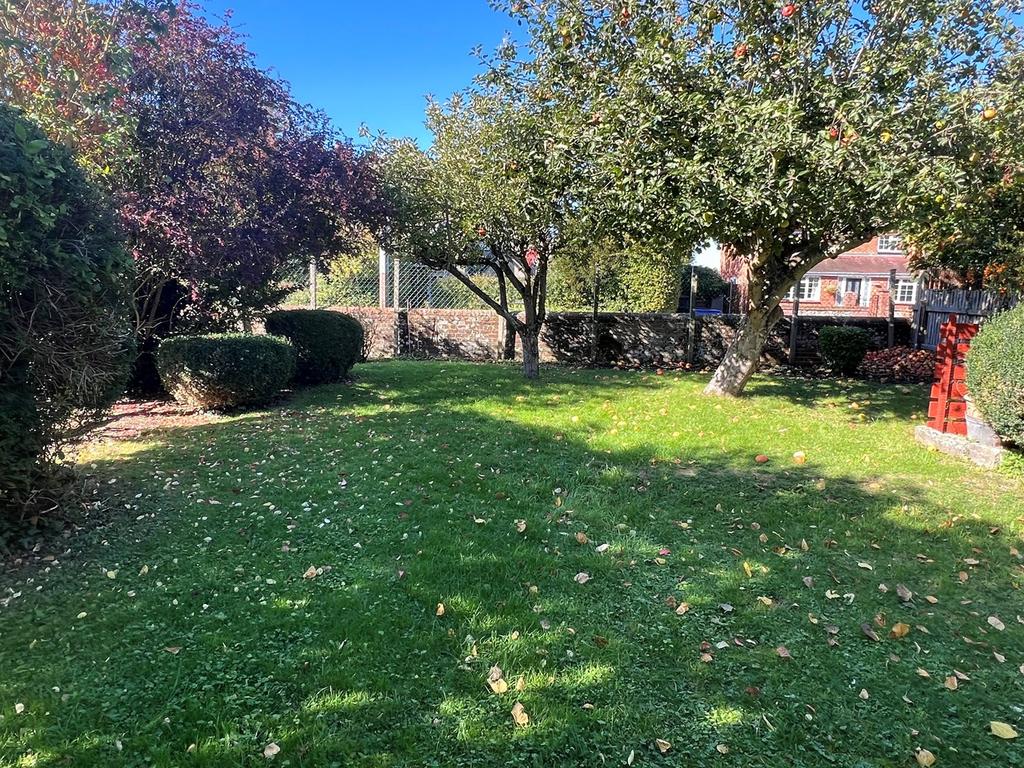 Shakespeare Road, Salisbury, SP1 2 bed bungalow £375,000