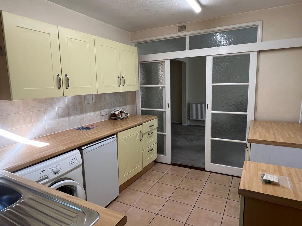 Shakespeare Road, Salisbury, SP1 2 bed bungalow £375,000