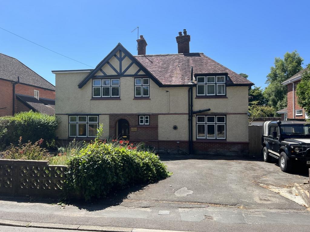 Chapel Lane, LYNDHURST, SO43 3 bed detached house for sale £700,000