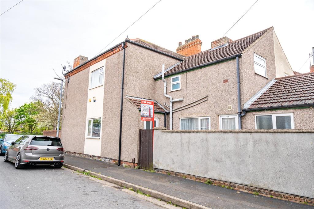 Haven Terrace, Grimsby, N E... 1 bed apartment £400 pcm (£92 pw)