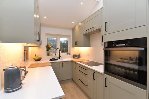 10 Glengarry, New Milton, BH25 6UA