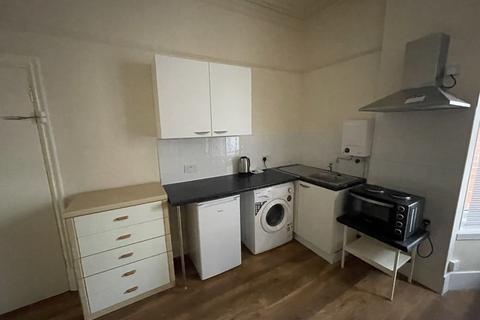 Studio to rent - Westleigh Road,  Leicester, LE3