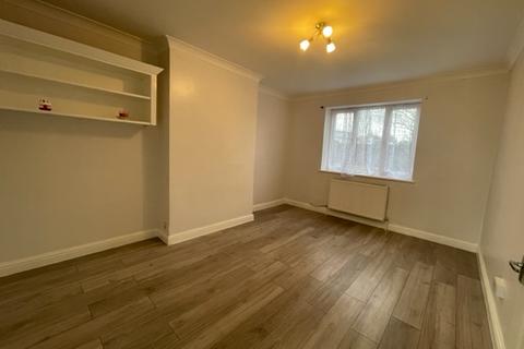 2 bedroom apartment for sale - Montrose Court, Colindale, NW9