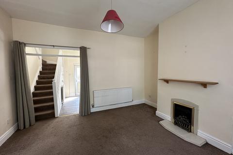 2 bedroom terraced house to rent, Barlow Street, Preston PR1