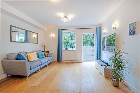 3 bedroom flat for sale, Loveridge Road, Kilburn, NW6