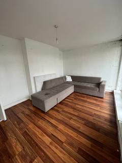 2 bedroom flat to rent, 2 Bedroom Flat Turner Avenue London, N15