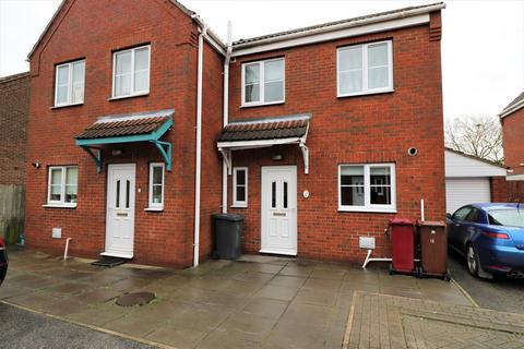 3 bedroom semi-detached house to rent, Anchors Way, Brigg, DN20