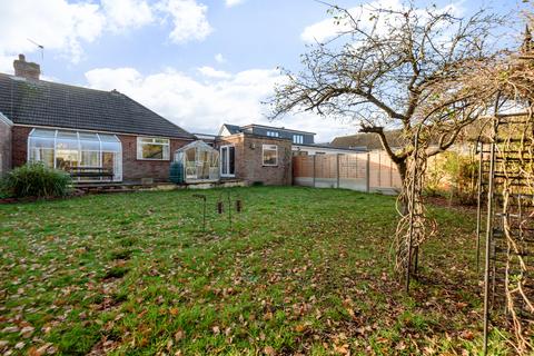 3 bedroom bungalow for sale, Hazel Way, Fetcham, KT22