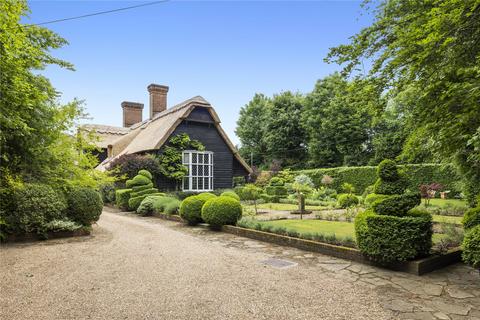 The Old Barn Reigate Road, Leatherhead, KT22 8QY