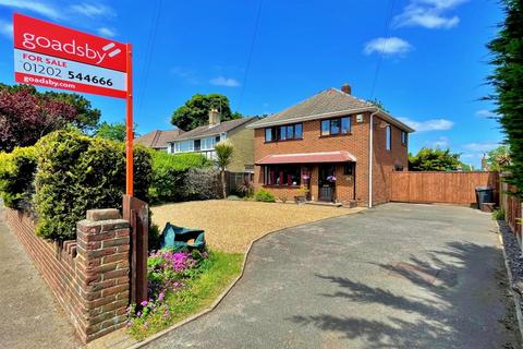 3 bedroom detached house for sale, Castle Lane West