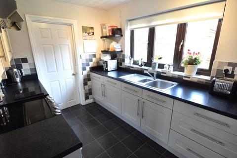 34 Edgewood Drive, Luton, LU2 8EX