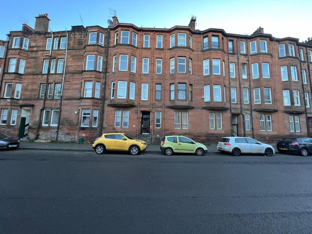 2/2, 174 Newlands Road, Glasgow, Lanarkshire, G44 4ES 1 bed apartment