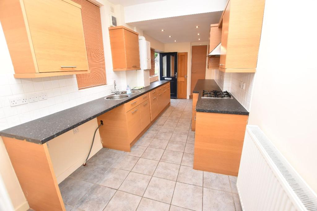 Green Lane, Great Barr, Birmingham 2 bed terraced house £900 pcm (£208 pw)