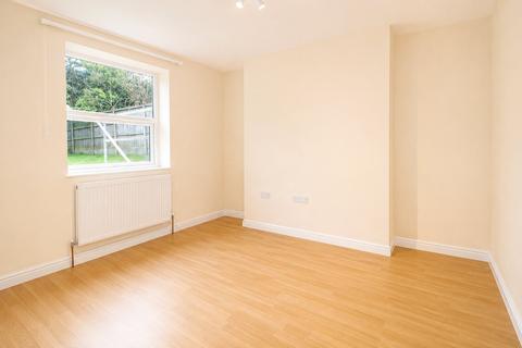 1 bedroom apartment to rent, Dagnall Park, London, SE25
