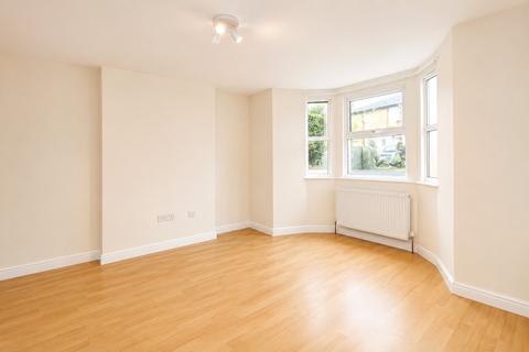 1 bedroom apartment to rent, Dagnall Park, London, SE25