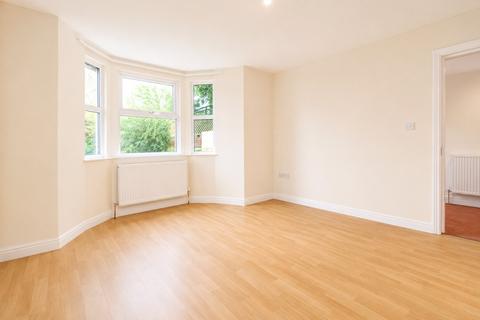 1 bedroom apartment to rent, Dagnall Park, London, SE25