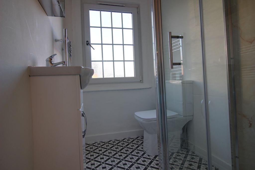 Bathroom (Shower Room)