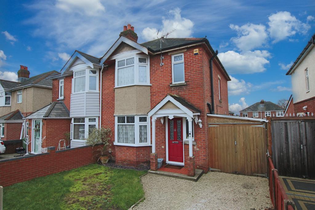Regents Park, Southampton 3 bed semidetached house £350,000