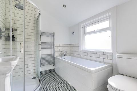 227 Malpas Road, London, SE4 1BH