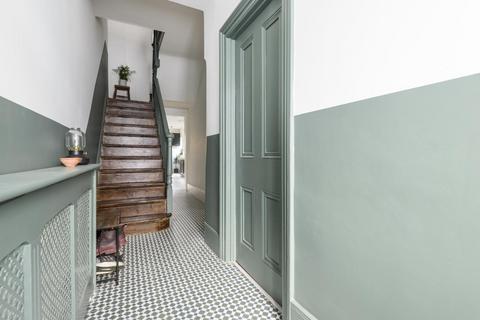 227 Malpas Road, London, SE4 1BH