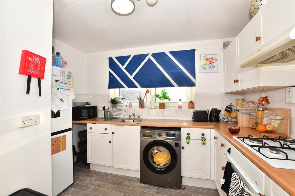 Eastbourne Road, East Ham, London 1 bed flat £250,000