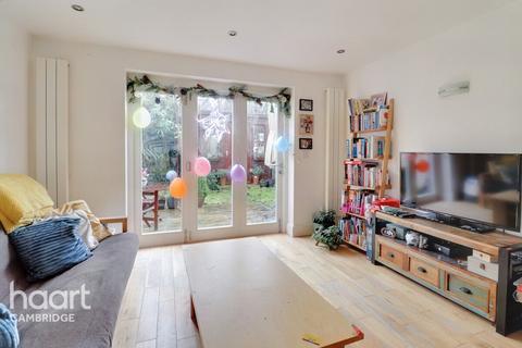 4 Century Close, Cambridge, CB5 8EL