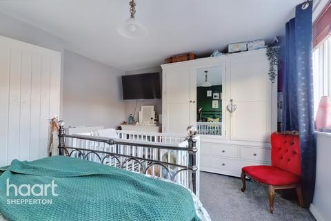 27 Ridingleaze, Lawrence Weston, Bristol, BS11 0QF