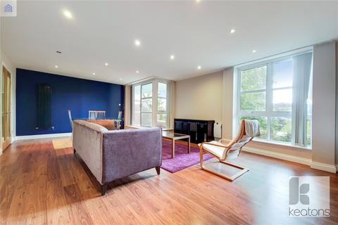 2 bedroom flat to rent, Barrier Point Road, Royal Docks, London, E16