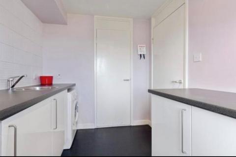 1 bedroom flat to rent, Broughton Road, Broughton, Edinburgh, EH7