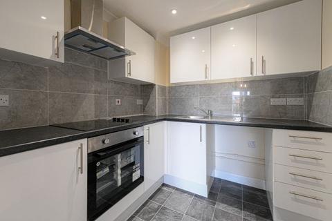 2 bedroom flat to rent, Sanderson Villas, Gateshead NE8