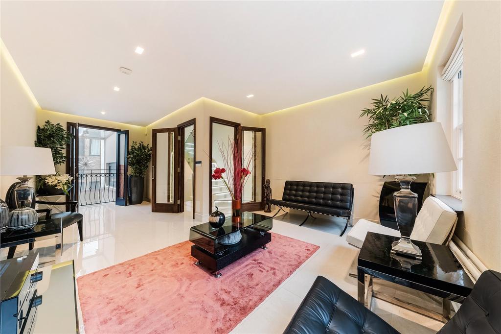 Battersea Square, London, SW11 4 bed terraced house for sale £1,500,000
