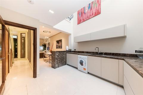 4 bedroom terraced house for sale, Battersea Square, London, SW11