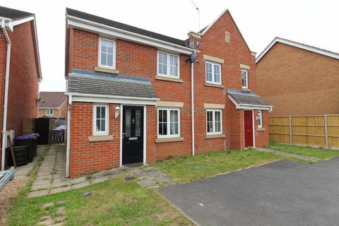 3 bedroom semi-detached house to rent, Sunningdale Way, Gainsborough