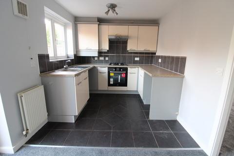 3 bedroom semi-detached house to rent, Sunningdale Way, Gainsborough