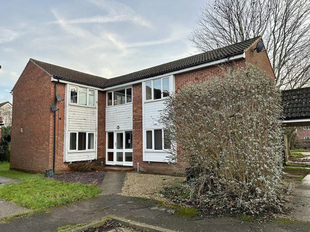 Kings Road, Glemsford Studio £595 pcm (£137 pw)