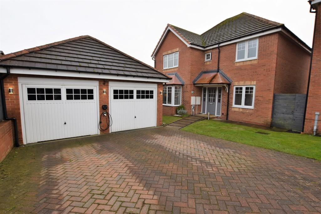 Acton Court, South Moor, Stanley 4 bed detached house for sale £250,000