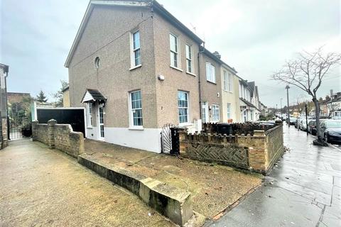 7 Dennett Road, Croydon, CR0 3JD