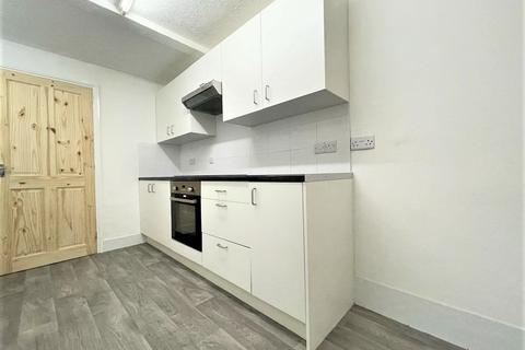 7 Dennett Road, Croydon, CR0 3JD
