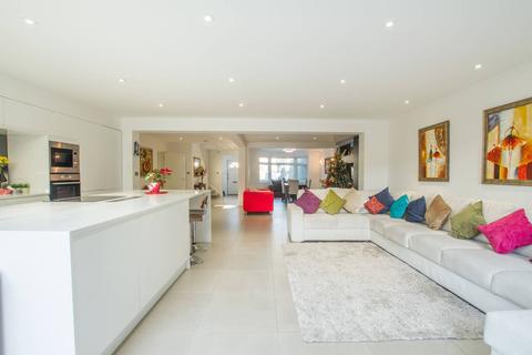5 bedroom semi-detached house for sale - The Vale, Cricklewood, London, NW11
