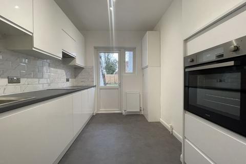 3 Drive Court, Edgware, HA8 8PP
