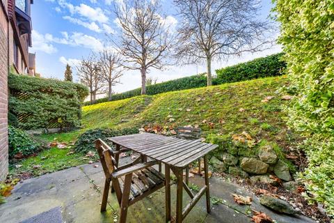 Flat 39, French Apartments Lansdowne Road, Purley, CR8 2PJ