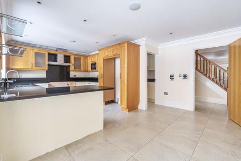 5 bedroom detached house for sale, Welcomes Road, Kenley