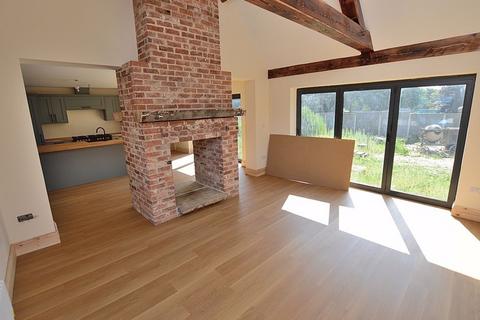 4 bedroom detached house for sale, 108 Horncastle Road, Woodhall Spa